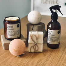 Load image into Gallery viewer, Gift Set (Bath Salt, Soap, Bath Bomb, Spray)
